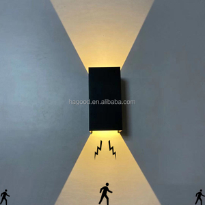 Nueva lámpara de arriba y abajo Led cuadrado moderno IP65 impermeable al aire libre hogar pared aplique de alta calidad precio barato