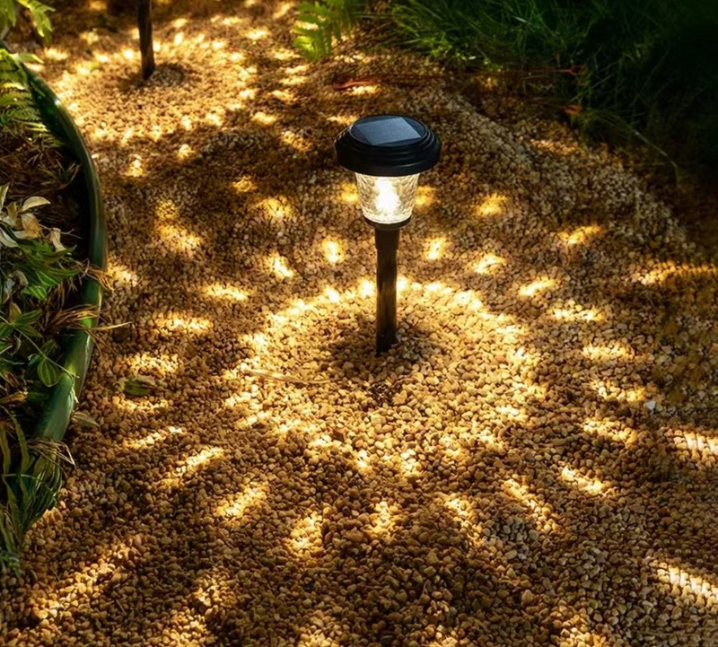Batería 600MA / 1000MA Lámpara solar para césped Lámpara decorativa solar Luz solar para jardín Luz solar de vidrio Decoración de paisaje de jardín Lámpara de ruta insertada Polisilicio monocristalino