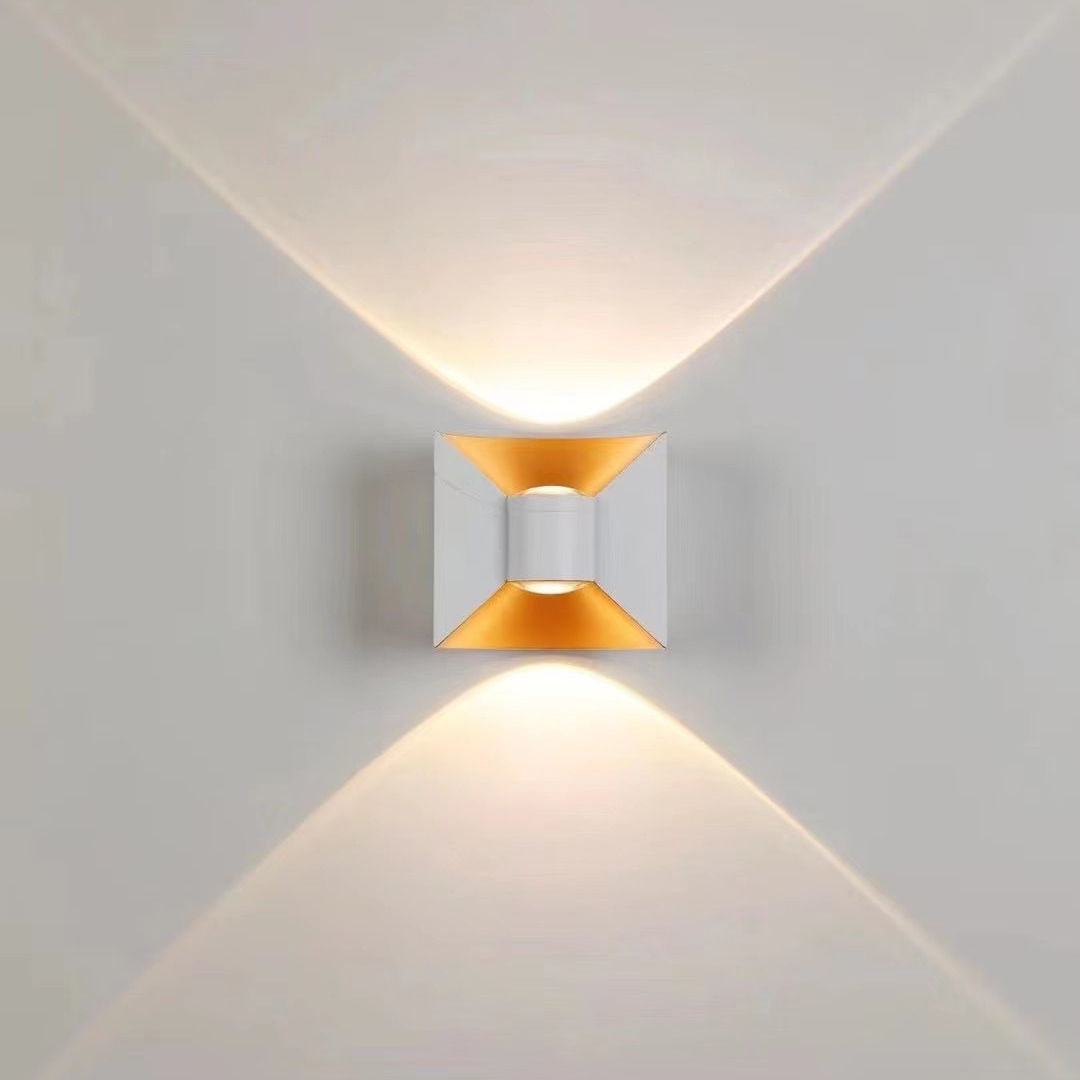 Luz de pared LED IP65, aluminio RGB, valla de jardín impermeable para exteriores, lámpara de pared de moda para interiores para dormitorio, mesita de noche, sala de estar, escaleras