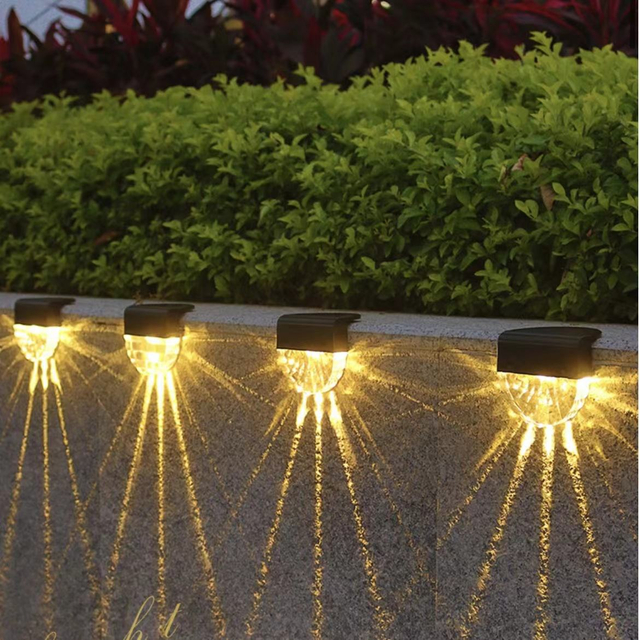 Blanco cálido + RGB LED Lámpara solar Camino Escalera Luces de jardín al aire libre Energía solar Balcón Luz Decoración para Patio Escalera Valla productos