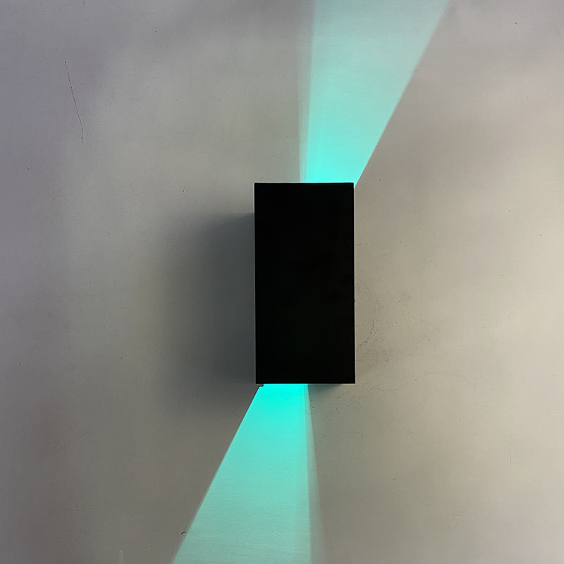 Nuevo RGB APP Control Smart light Cube lámpara de pared LED impermeable ip65 Wall Light square Porch Garden Up and Down