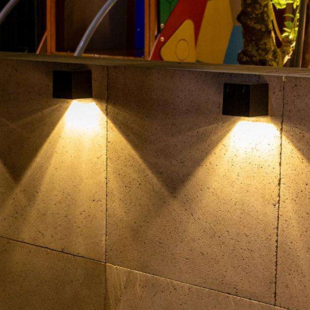 Nueva luz de pared solar, lámpara de pared para jardín al aire libre, luz de noche cuadrada para el hogar, lámpara de ahorro de energía a prueba de agua