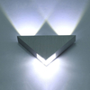 3W9W Triángulo moderno Interior Montado en la pared LED Lámpara de pared para el hogar Decoración de aluminio para el hogar Lámpara de pared
