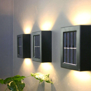 Luz colgante decorativa de jardín inteligente para exteriores, resistente al agua, hacia arriba y hacia abajo, luz de pared Solar Led luminosa