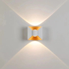 Luces de pared LED decorativas modernas de aluminio para interiores y exteriores impermeables hacia arriba y hacia abajo