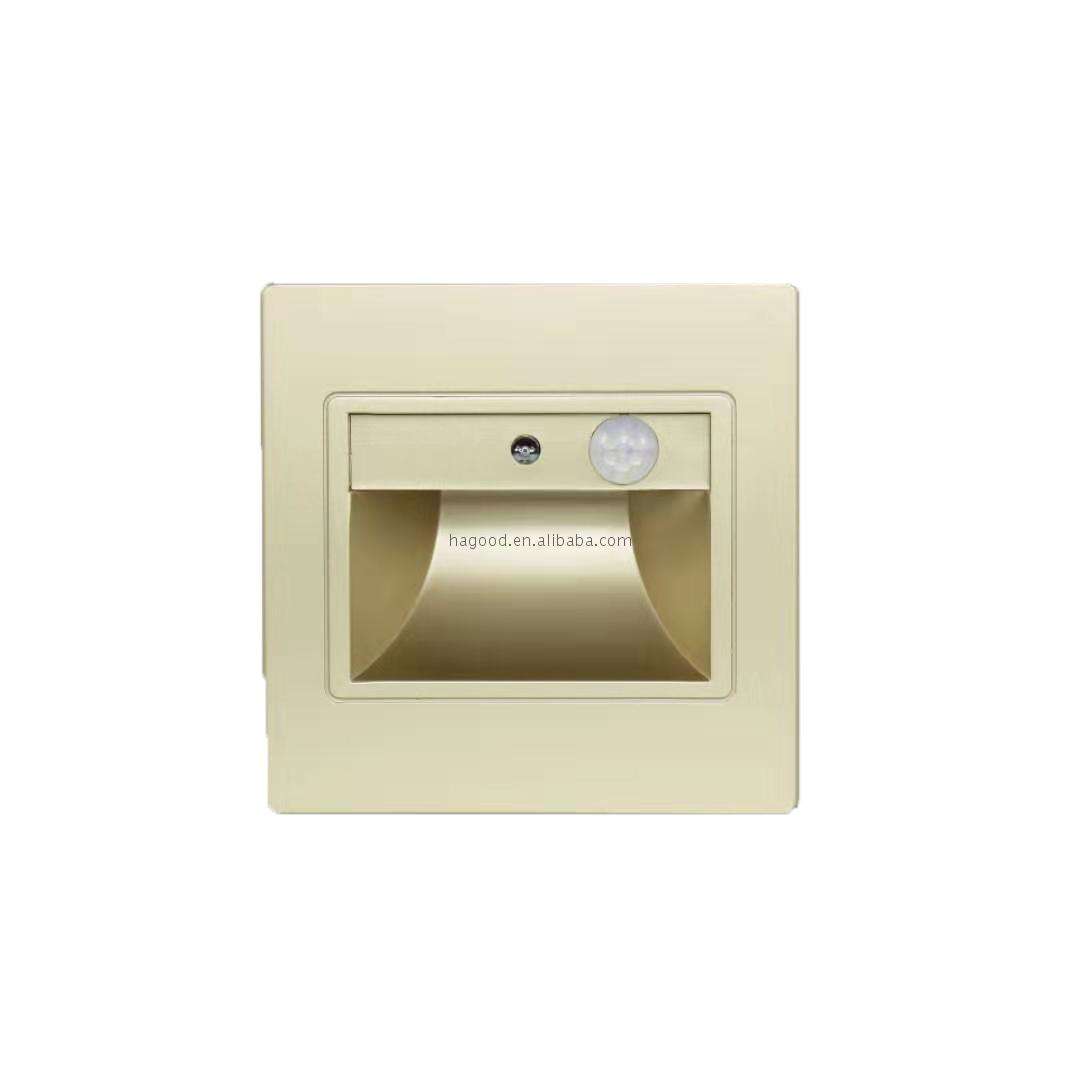 Precio barato de fábrica Detector de movimiento PIR + Sensor de luz Luz nocturna para escaleras con lámpara de pie en stock