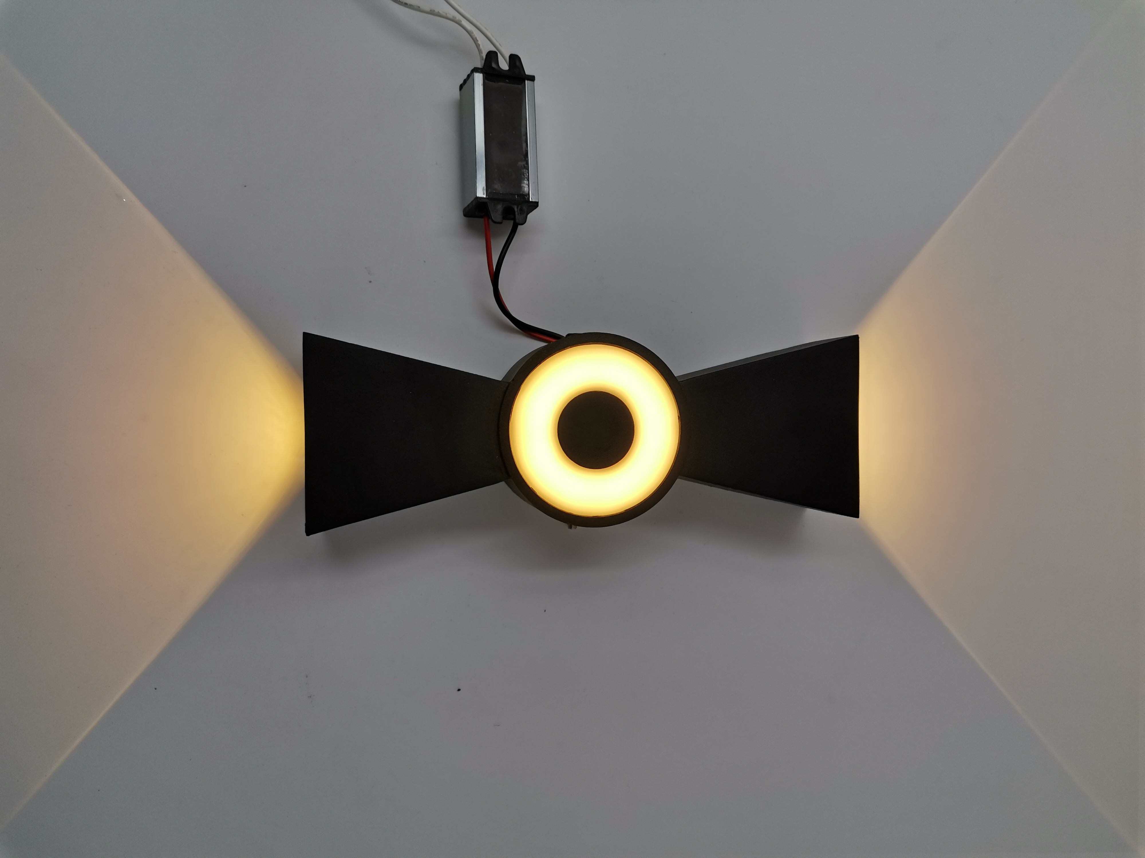 Lámpara de pared con forma de nudo chino impermeable para exteriores de 6W, candelabro de aluminio con chip COB arriba y abajo, luz de pared ip65, jardín de porche cuadrado