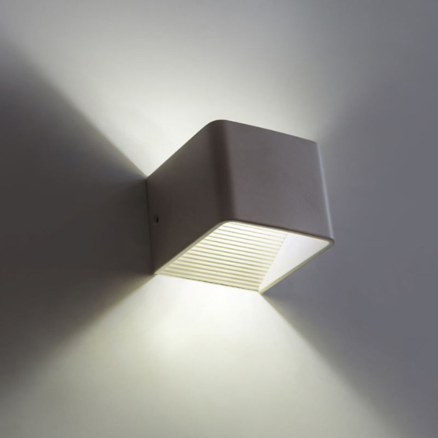 2.4G Lámpara de pared de luz ajustable Lámpara de pared de cubo Lámpara de pared de estilo europeo Lámpara de pared de cubo de cerámica con controlador Lámpara de pared interior de 20W Lámpara de pasillo de pasillo Buena calidad y precio bajo
