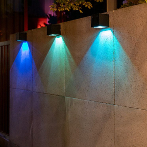 Luces de pared solares para exteriores Luces de pared solares Luces de pared solares Lámpara solar de cubo para exteriores Lámpara solar cuadrada Lámpara de luz cálida impermeable IP65