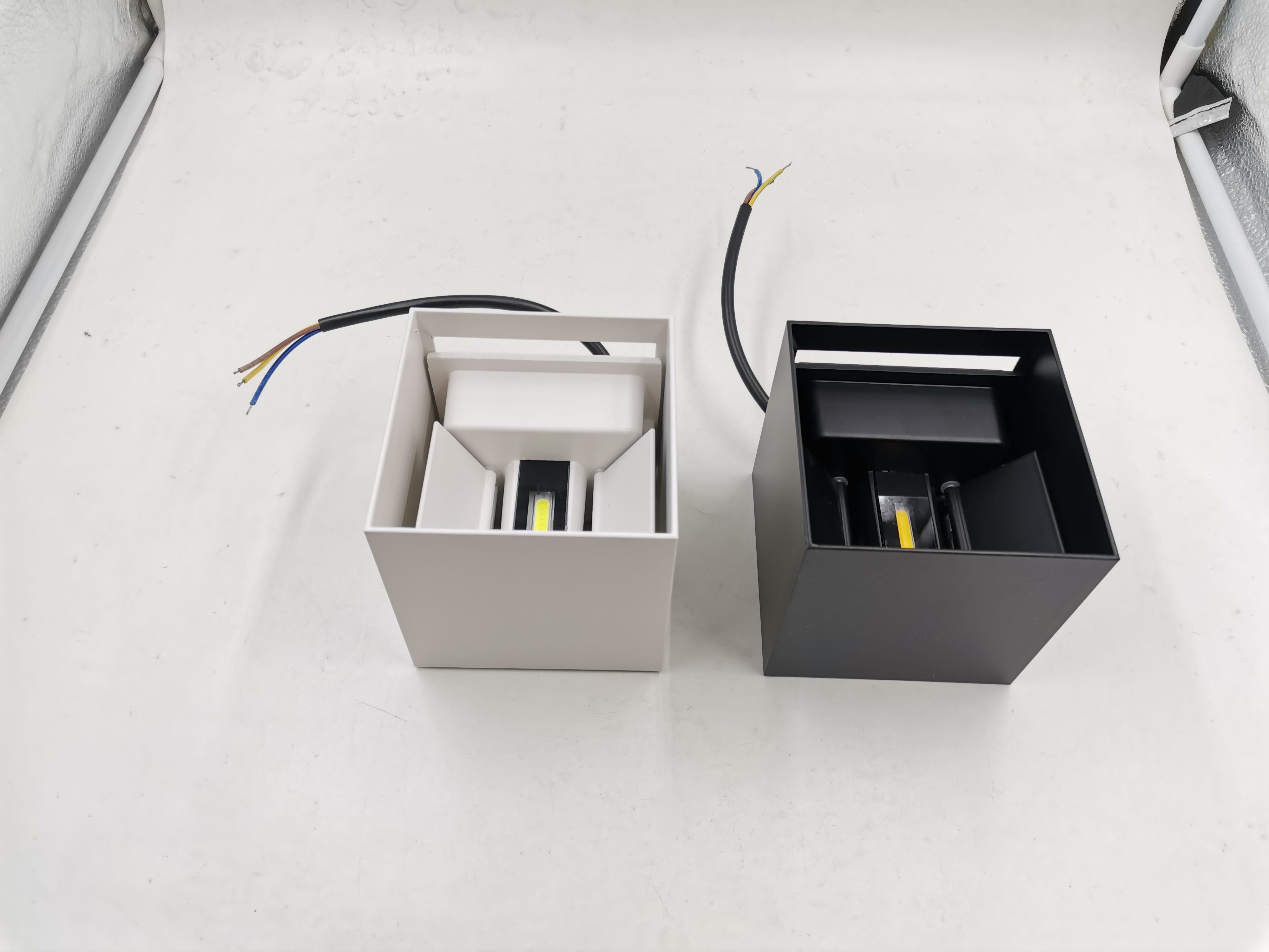 Cubo Sensor de movimiento Luz de pared LED de alta calidad Ajustable al aire libre ip65 Impermeable para sala de estar interior