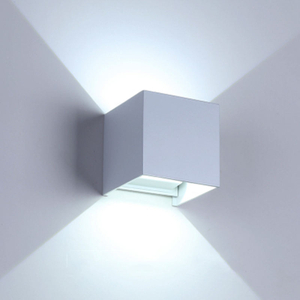 Lámpara de pared impermeable para jardín Cube, lámpara elegante moderna y luz nocturna para exteriores