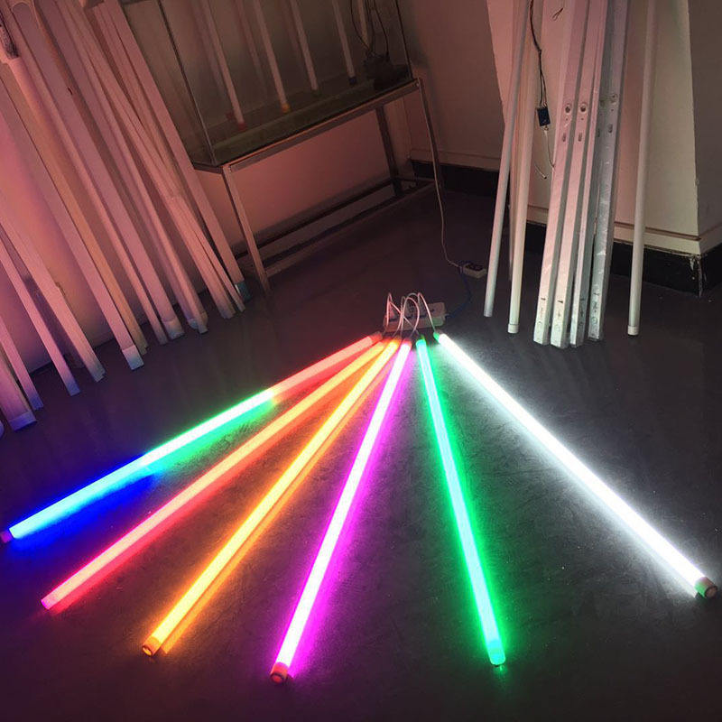 Venta al por mayor t8 led tubo de luz colorido rgb 18W 4ft t8 PC impermeable led tubo para exterior e interior