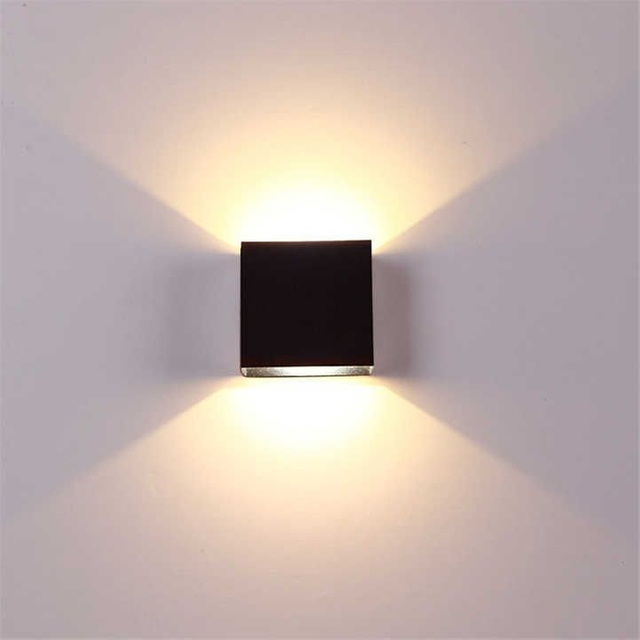 Lámpara de pared colgante 2023, cabecera moderna, luz montada en la pared, decoración de níquel cepillado, luz de pared USB para Hotel, curva de Metal, luminosa personalizada