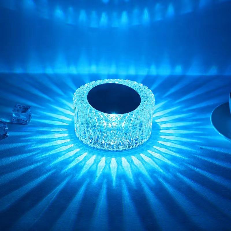 Lámpara de mesa Luz de ambiente popular Creatividad transfronteriza Luz recargable simple moderna Luz de noche romántica