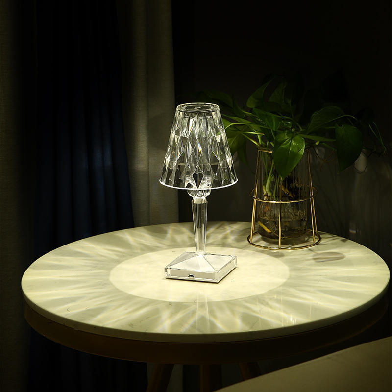 Luz decorativa de cumpleaños Lámpara de mesa LED Lámpara de mesa de bar Lámpara de mesa interior Regalo de niña Regalo de San Valentín