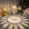 Lámpara de mesa de cristal rosa española Dormitorio Carga USB Lámpara de escritorio Mesita de noche Romántica Luz de noche Pétalo Atmósfera Vajilla Interior Multicolor