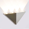 Lámpara de pared triangular de 5W hacia arriba y hacia abajo para escaleras de dormitorio, aplique de iluminación para interiores, iluminación de 220V hacia arriba y hacia abajo, estilo europeo, Año Nuevo