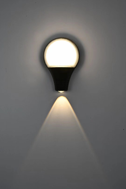 Aplique de pared Led para exteriores Aplique de pared Led para exteriores Apliques para exteriores Forma de bombilla Luz de pared LED para exteriores a prueba de agua