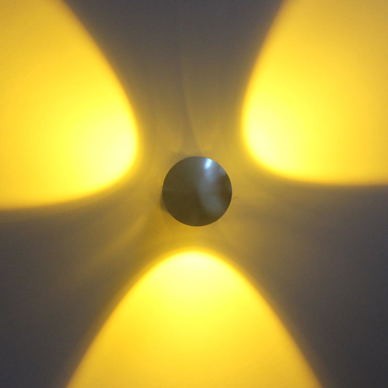 Lámpara de pared LED moderna de 360 ​​​​grados Lámpara de pared Arriba y abajo Iluminación exterior e interior