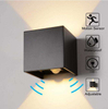 El sensor de movimiento al aire libre 12W ajustable hacia arriba y hacia abajo de la lámpara de pared de aluminio decoran la luz de pared LED