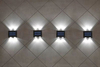 Luz de pared solar de 4LED hacia arriba y hacia abajo, decoración para exteriores, jardín, patio, luz de pared para el hogar, luz solar impermeable para jardín
