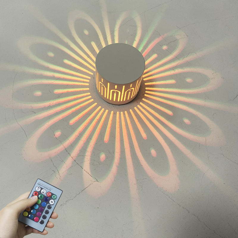 Luz de pared LED montada Lámpara de efecto RGB Rayos de proyección de girasol AC85-265V Lámpara de pared de pasillo de control remoto 1W / 3W