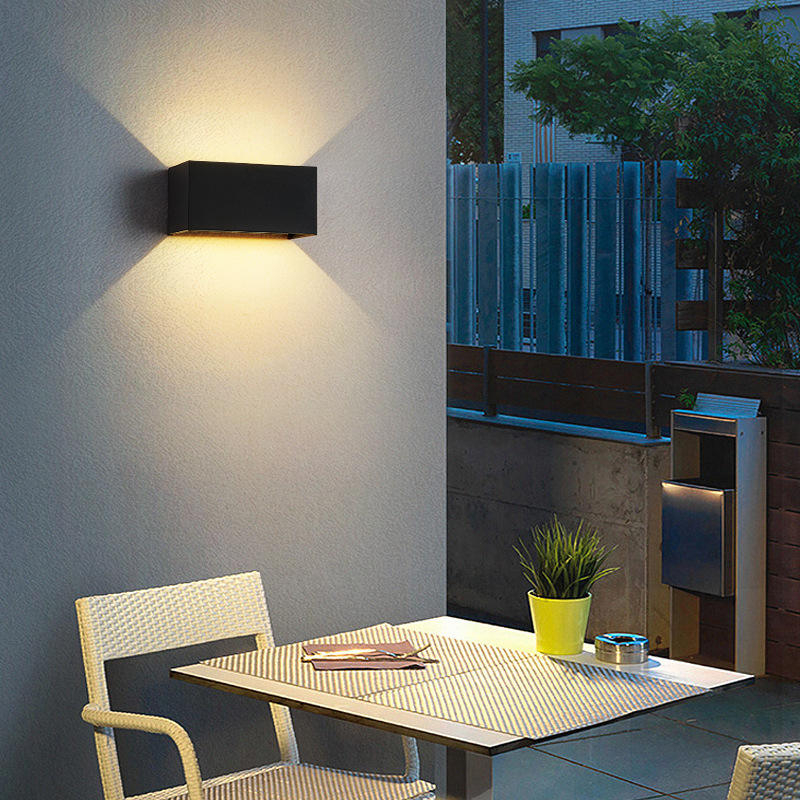 Venta al por mayor, lámpara de pared exterior cuadrada para interiores montada en superficie decorativa impermeable ip65 para exteriores