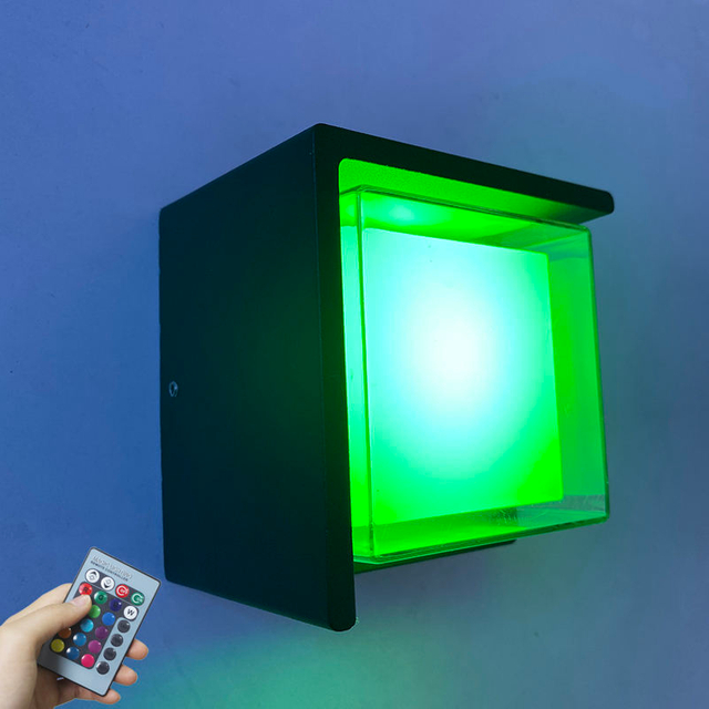 Pared led para exteriores IP65 Tuya graffiti aplicación inteligente control colorido atenuación impermeable lámpara de pared para exteriores luz moderna para exteriores