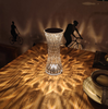 Lámpara de noche de 16 colores Lámpara de escritorio regulable Lámpara de mesa LED Shinning Touch RGB con lámpara de control remoto Carga de cristal Lámpara de escritorio LED Proyector Romántico 