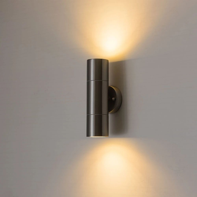 Luz de pared LED impermeable de acero inoxidable para exteriores hacia arriba y hacia abajo con bombilla GU10