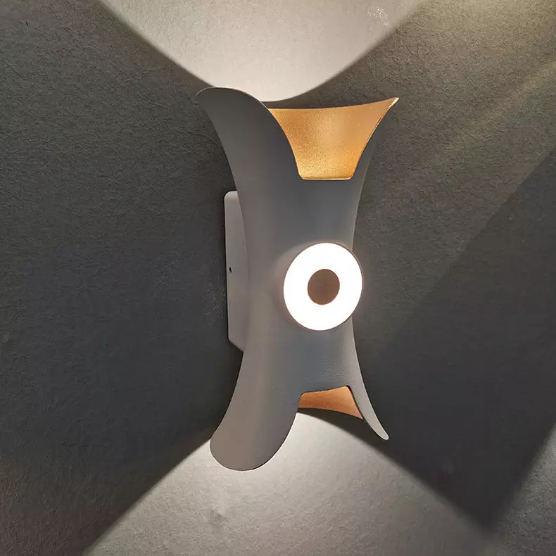 Lámpara LED impermeable para exteriores LED IP65 Aluminio hacia arriba y hacia abajo Luz decorativa para interiores y exteriores