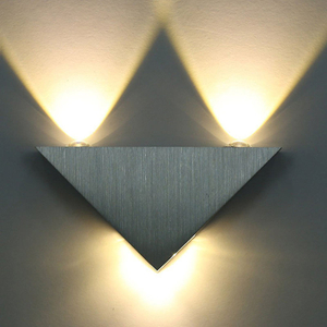 La mejor venta de lámpara de pared triangular led creativa moderna 3W 9W para iluminación interior