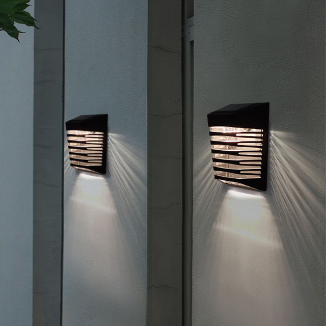 Mini Patio Iluminación solar Escaleras Cubierta Paso Luces IP65 Impermeable Exterior Jardín Empotrable Superficie Montada Led Lámpara de cerca solar