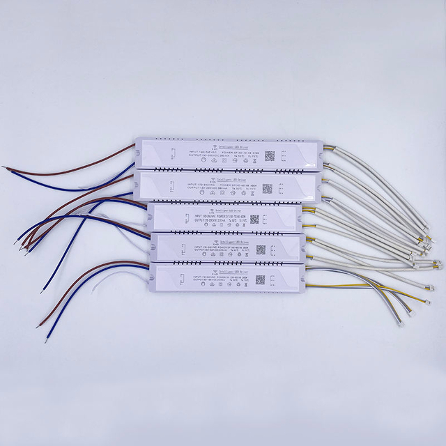 Transformadores de iluminación LED de 6 vías, 300-432W, controlador de 2,4G, controlador de temperatura de tres colores, fuente de alimentación segura de alta calidad, controlador de adaptador Led