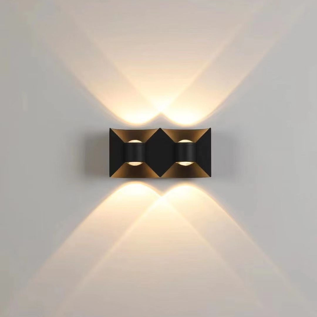 Luz de pared LED IP65, aluminio RGB, valla de jardín impermeable para exteriores, lámpara de pared de moda para interiores para dormitorio, mesita de noche, sala de estar, escaleras