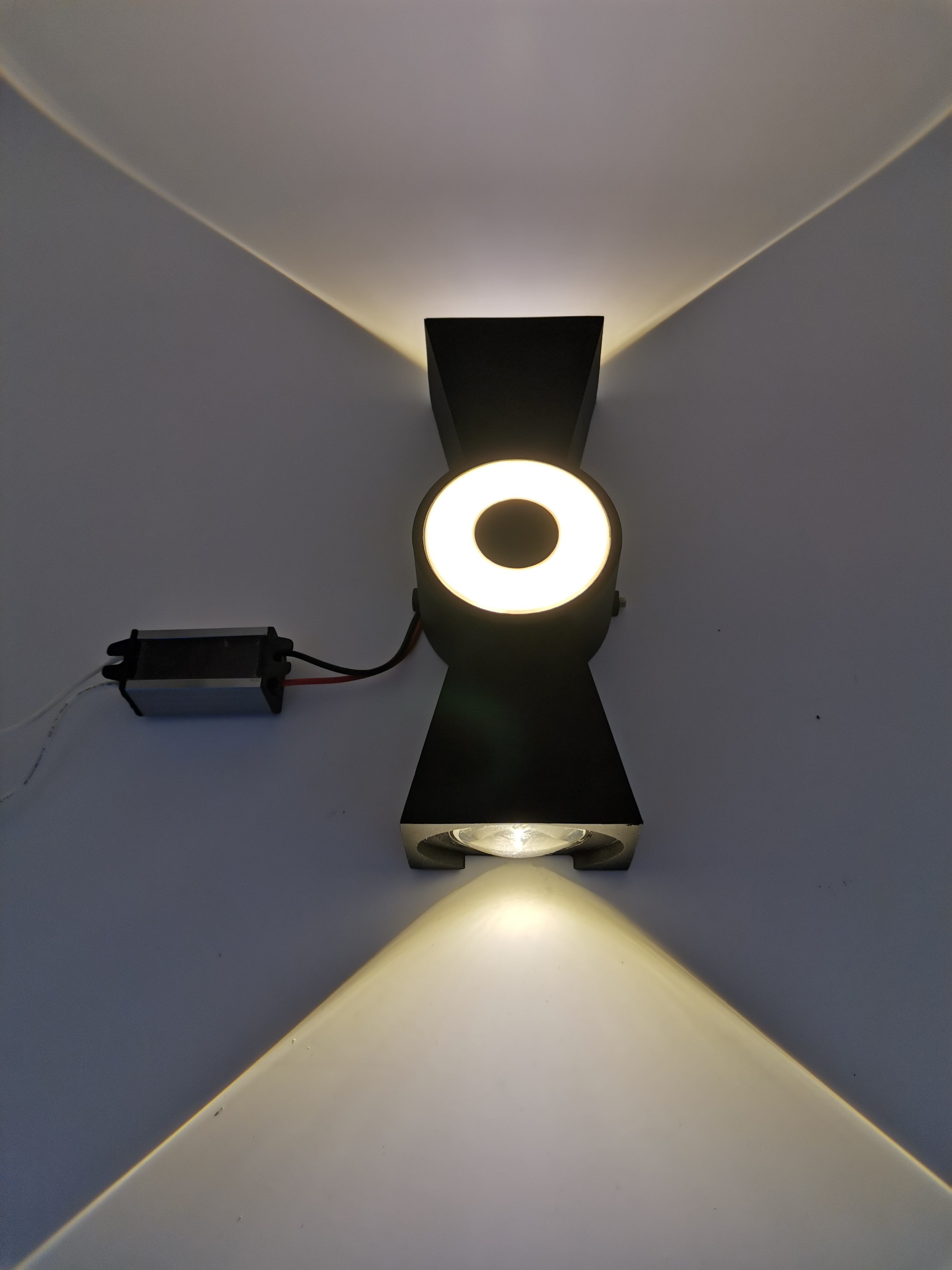 Lámpara de pared con forma de nudo chino impermeable para exteriores de 6W, candelabro de aluminio con chip COB arriba y abajo, luz de pared ip65, jardín de porche cuadrado