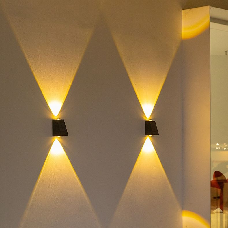 Aplique de pared Solar para jardín, decoración para exteriores, resistente al agua, arandela de inducción hacia arriba y abajo, aplique de luz exterior altamente eficiente