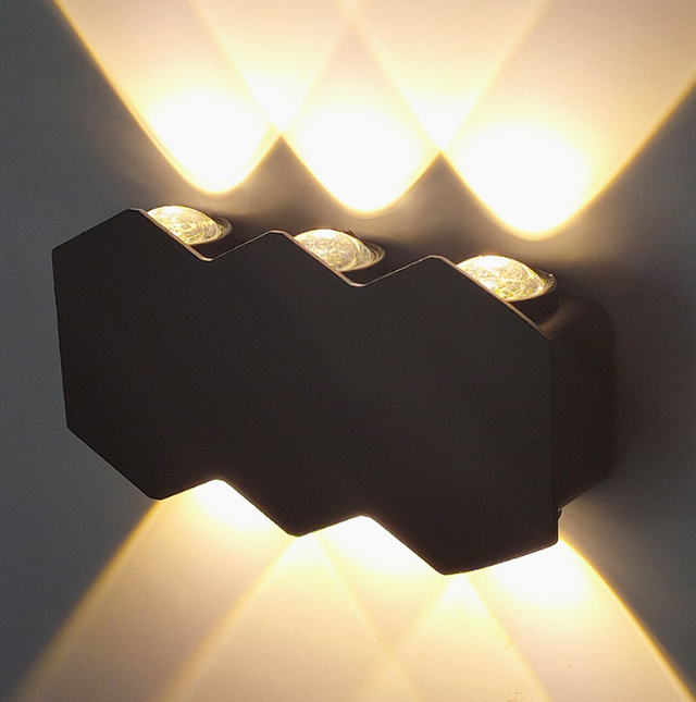 Nuevo aplique de pared exterior impermeable negro 4W 6W 8W luces arriba y abajo lámpara de pared en forma de diamante montada en la pared