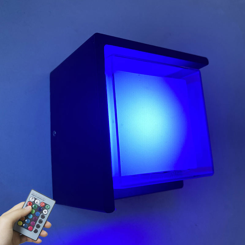 Pared led para exteriores IP65 Tuya graffiti aplicación inteligente control colorido atenuación impermeable lámpara de pared para exteriores luz moderna para exteriores