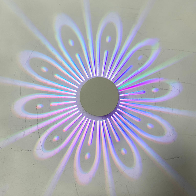 Luz de pared RGB de 3W Lámpara de pared de flores Luz de noche remota Montado en la pared Agujero en espiral LED hermosa lámpara de pared decorativa Luz