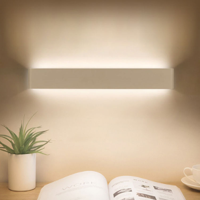 Nueva lámpara de aluminio LED moderna, lámpara de noche, lámpara de pared, lámpara de espejo de baño para habitación, carcasa blanca y negra de onda larga
