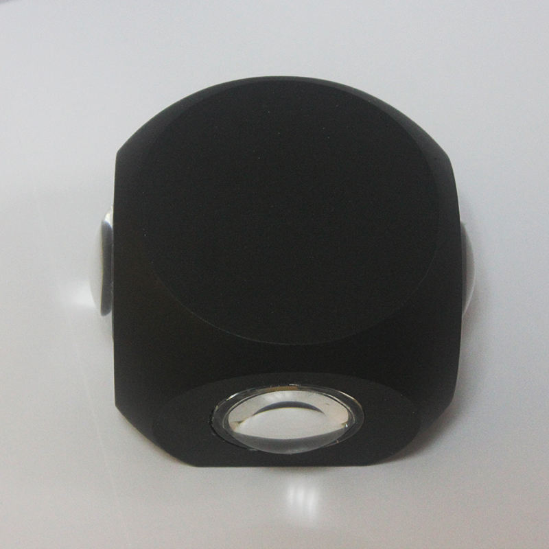 Alto aplique de pared exterior negro brillante 4W para jardín de hotel impermeable IP65
